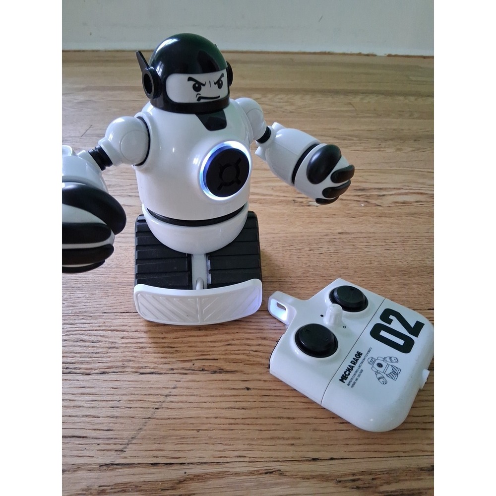 Sharper Image Remote Control RC Mecha Rivals Ejecting  Battle Robot Tested Works